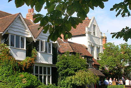 Local Inn in Stratford-upon-Avon